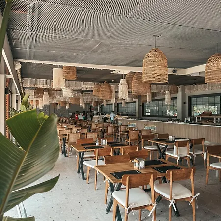 酒店 Meri