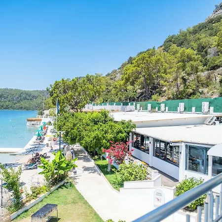 Meri Hotel