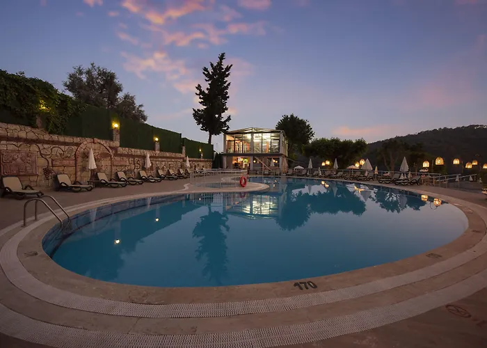 Meri Отель Олудениз