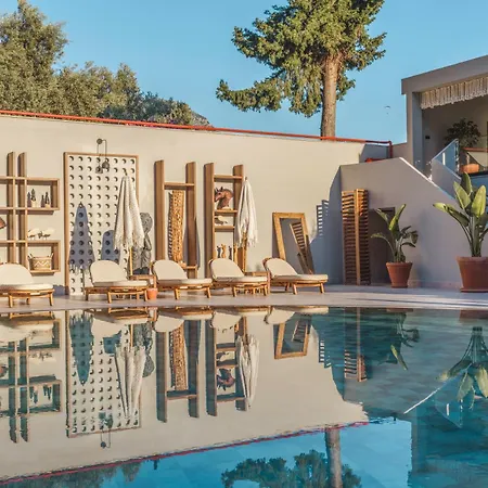 Meri Hotel