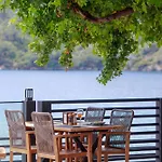 Meri Hotel