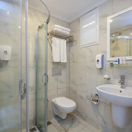 Meri Hotel